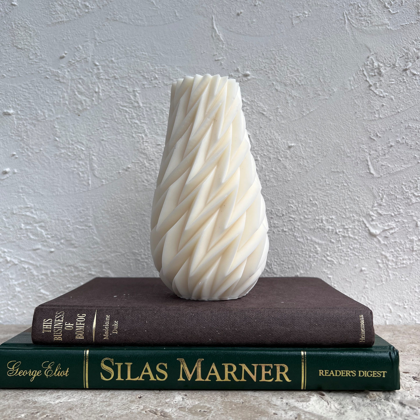 Sculptural Manhattan Zig Candle